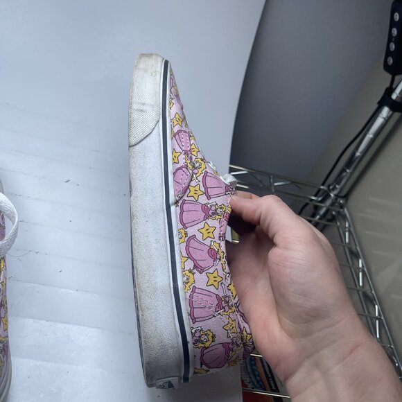 Vans x Nintendo Princess Peach Super Mario bros Wom Size 7.5 US (6 MEN) Pink - Picture 11 of 16